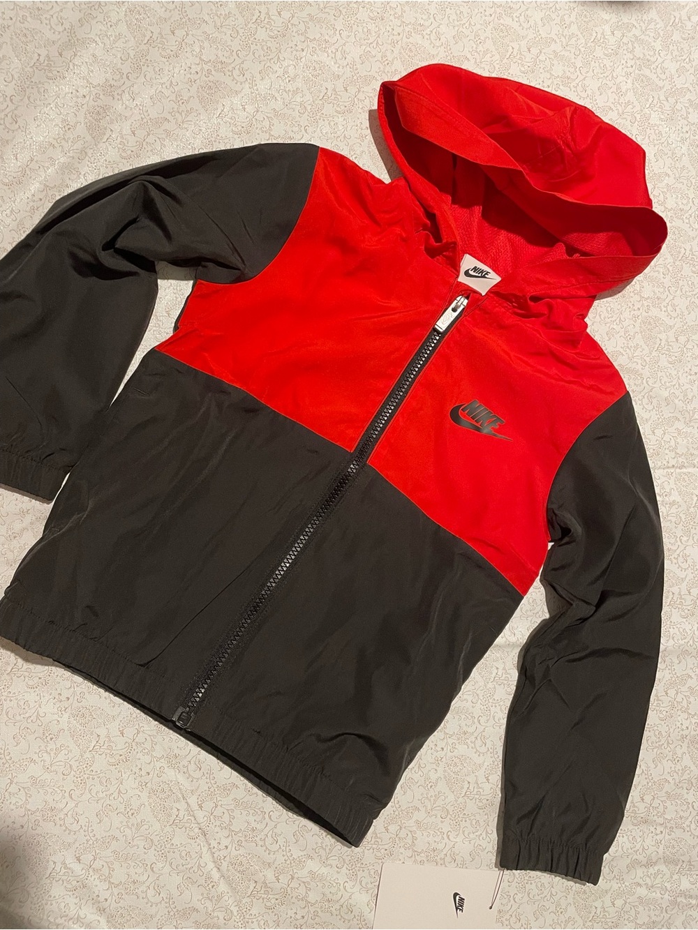 Nike Colorblock Hooded Jacket Windrunner Boys Size 4 NWT